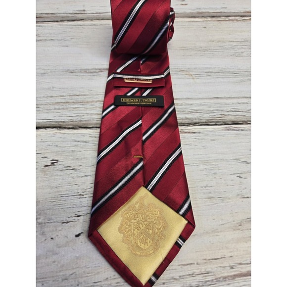 Donald J. Trump Other - DONALD TRUMP President Signature Collection Silk Necktie STRIPED Red/Gold/Black